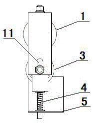 Destaticizing device for hand strap of escalator or moving walk