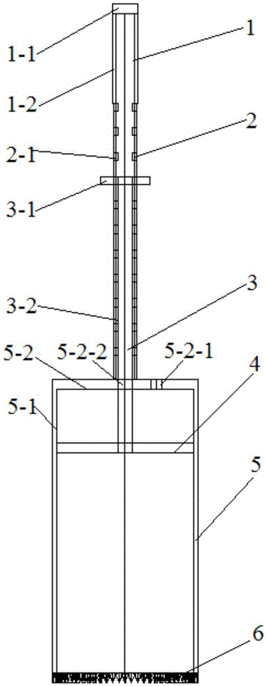 Piston type fixed-depth soil core sampling device and use method thereof