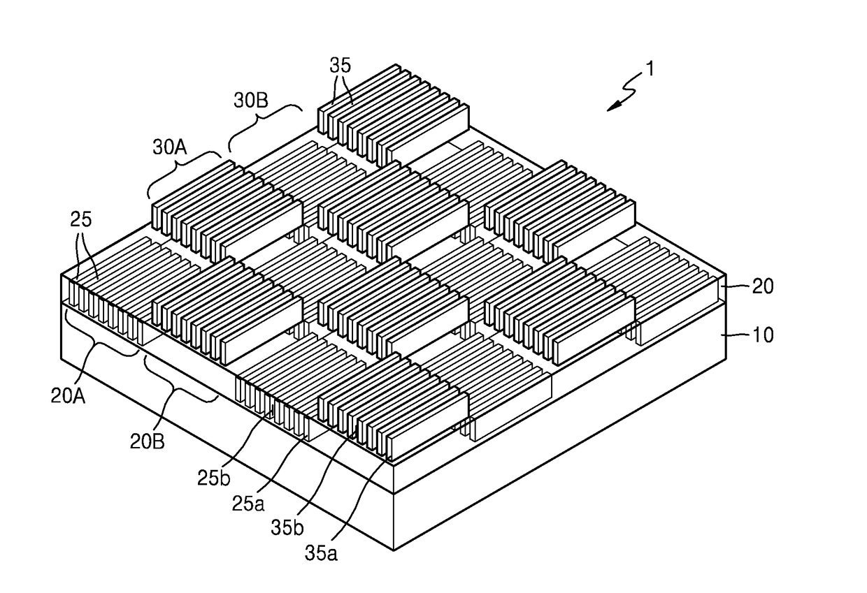 Wire grid polarizer, liquid crystal display having the same and method of manufacturing the same