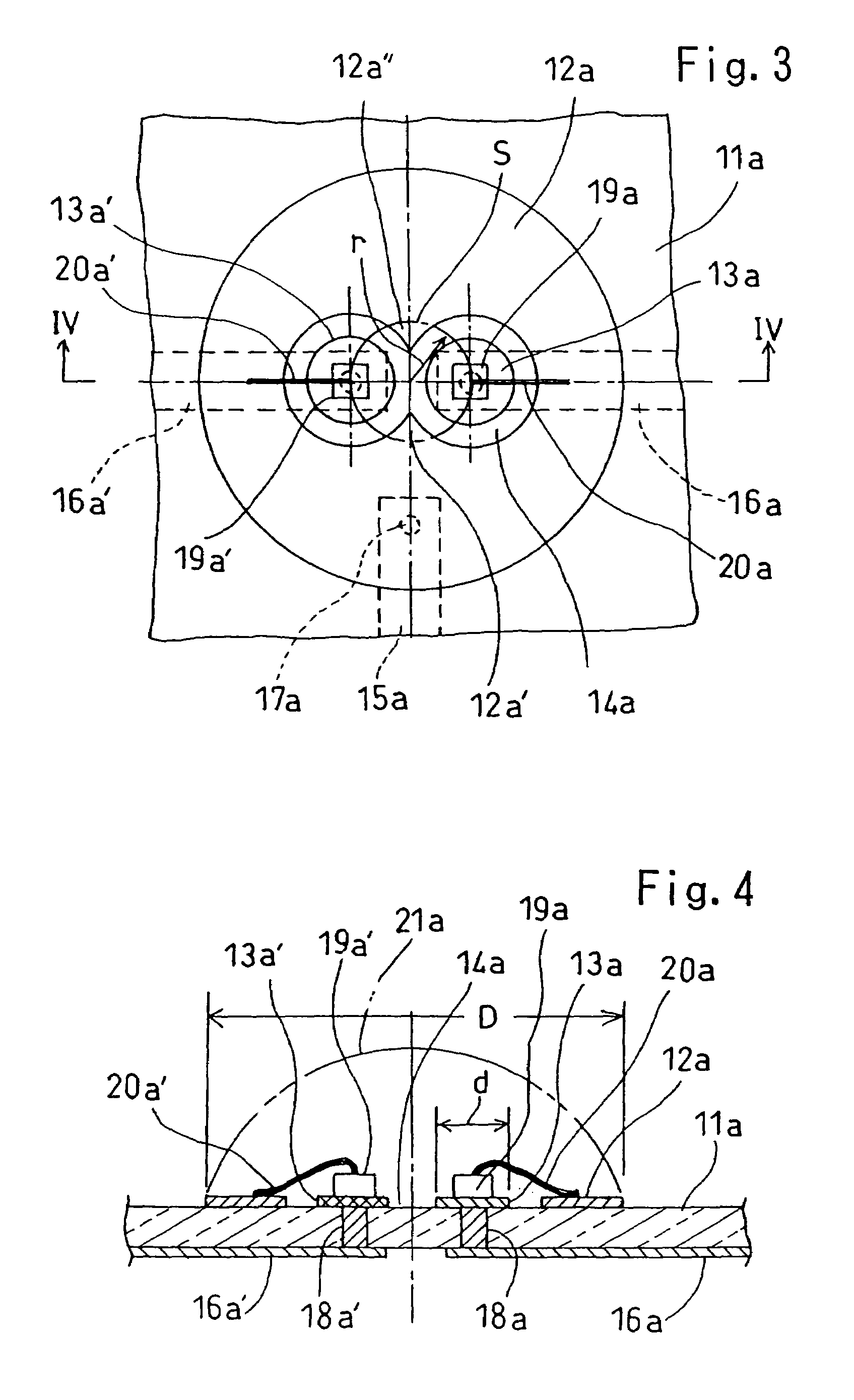 Plural leds mounted within a central cutout of a surrounding circular reflective electrode