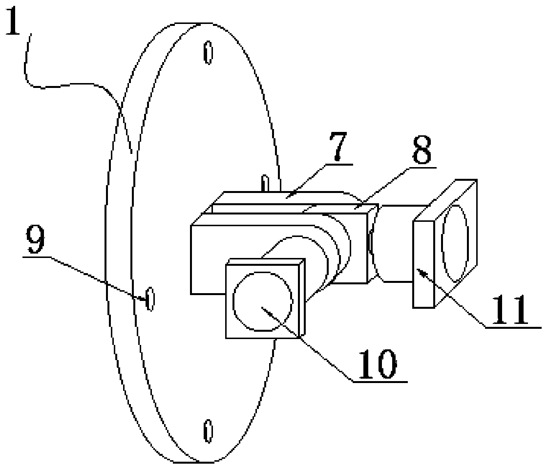 Sliding type installation device used for remote sensing scanning mirror and provided with compensation mechanism