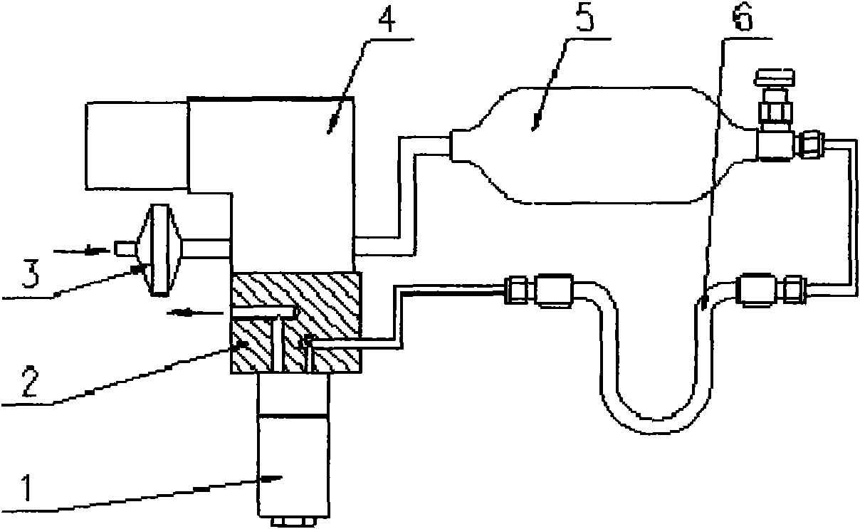 Residual sample gas cleaning device of electrochemical gas sensor and gas detecting device using same