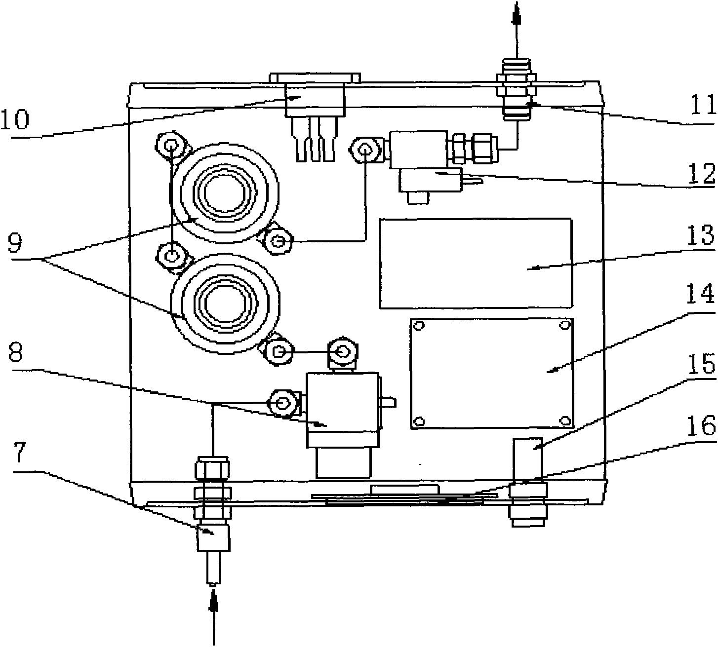 Residual sample gas cleaning device of electrochemical gas sensor and gas detecting device using same