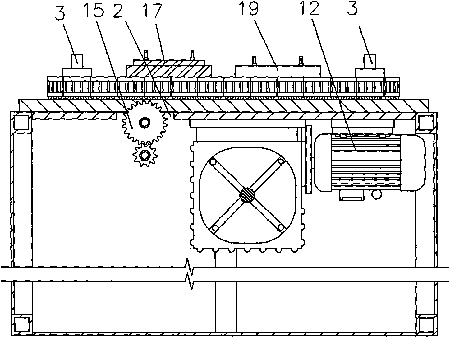 Slow bonding prestressed tendon outer coated sheath indenting machine