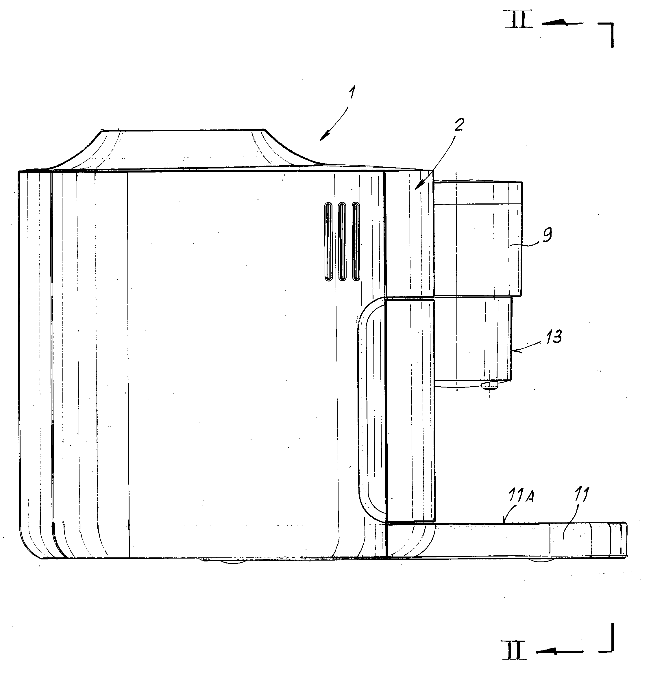 Device for preparing a beverage