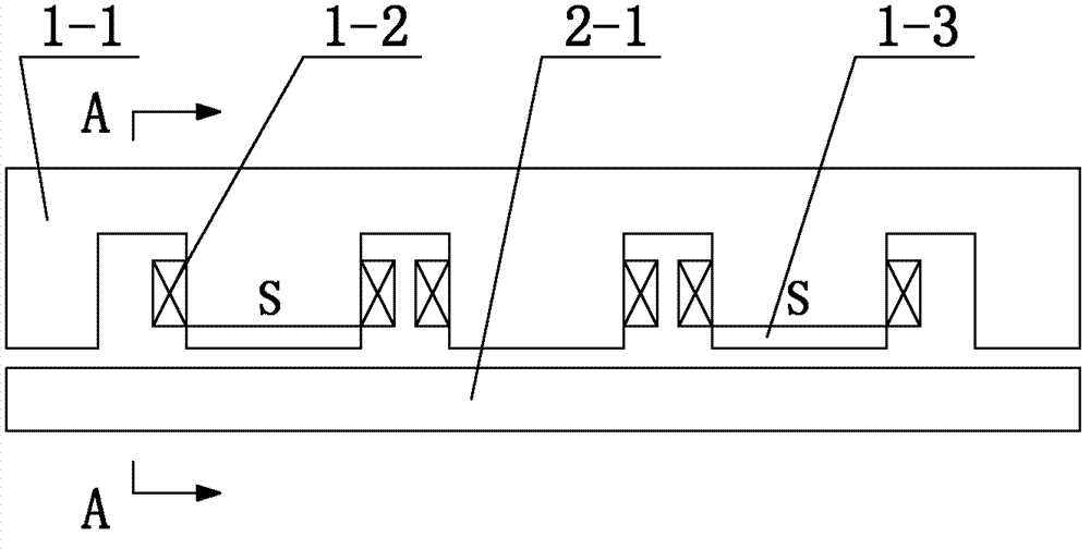 Transverse magnetic flux linear reluctance motor with offset permanent magnet