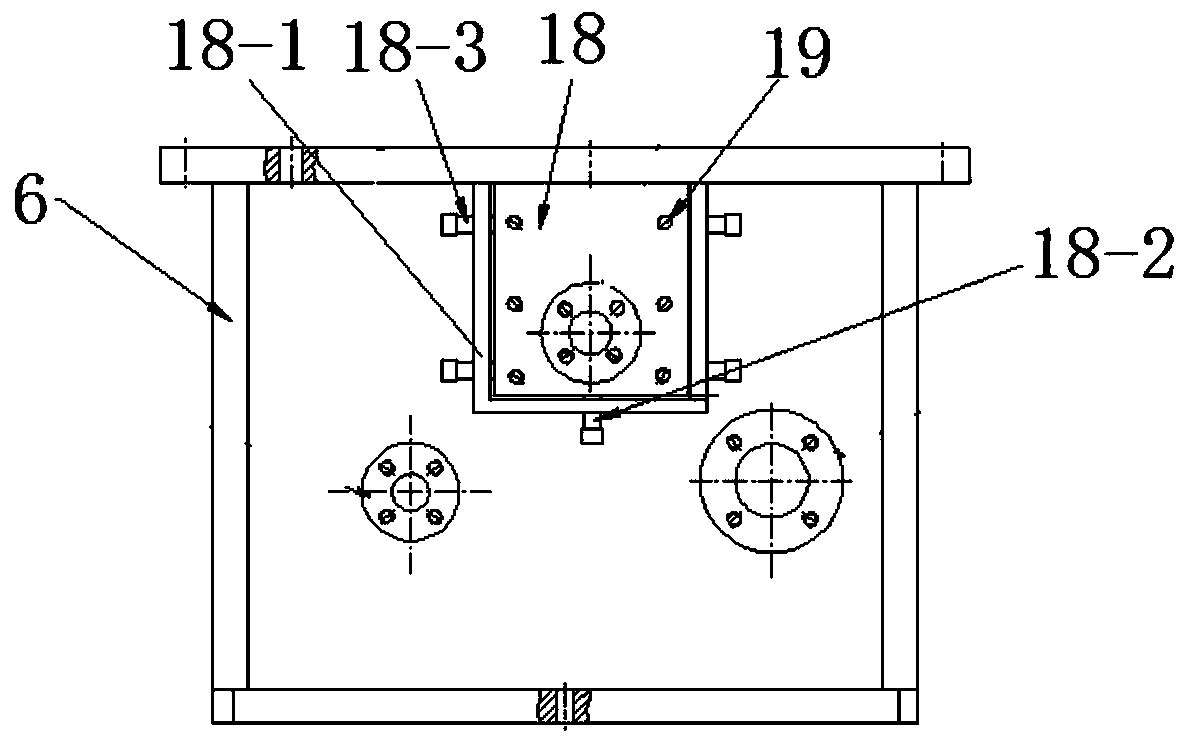 Gear vibration testing device