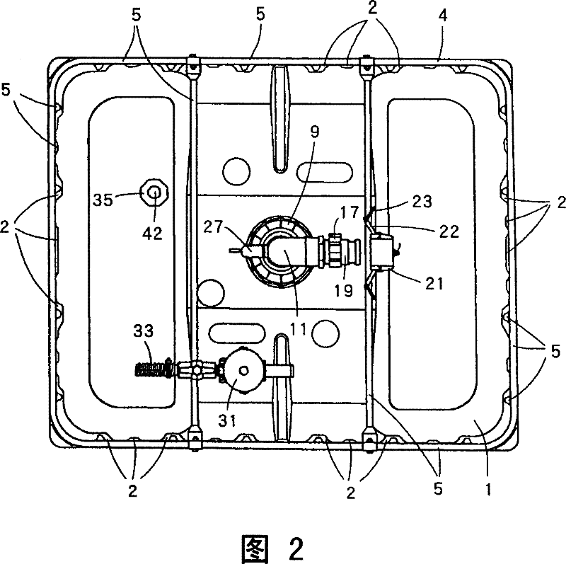 Liquid storage tank and liquid feeding device