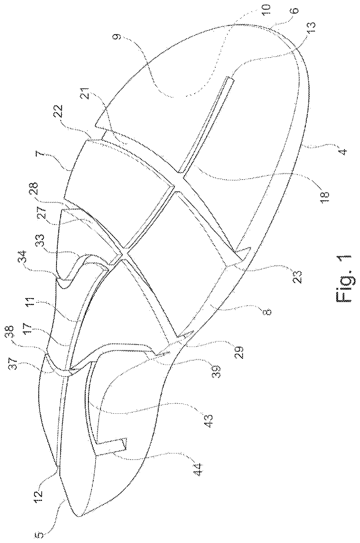 Footwear with improved sole assembly