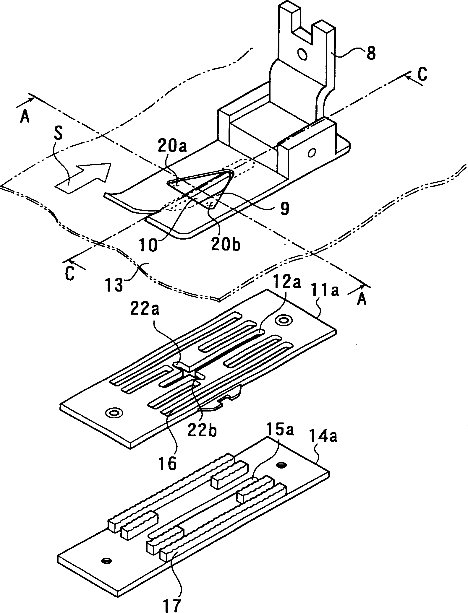 Cloth decoration edge forming device constituted from sawtooth stitch sewing machine