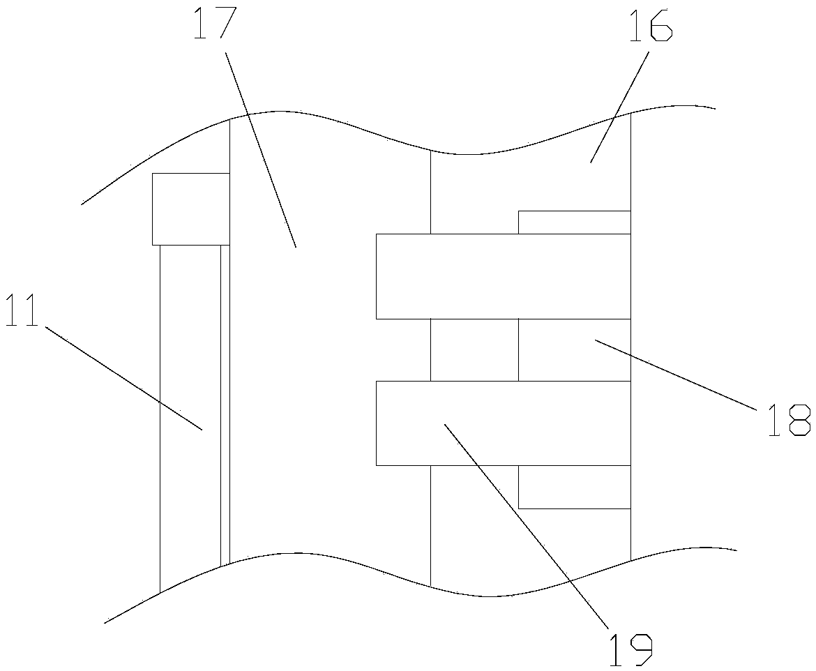 Noninvasive tibia stretching traction apparatus