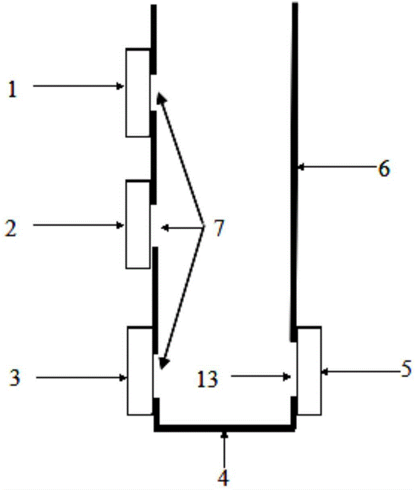 Layered flood-discharging and sediment-flushing device for reservoir