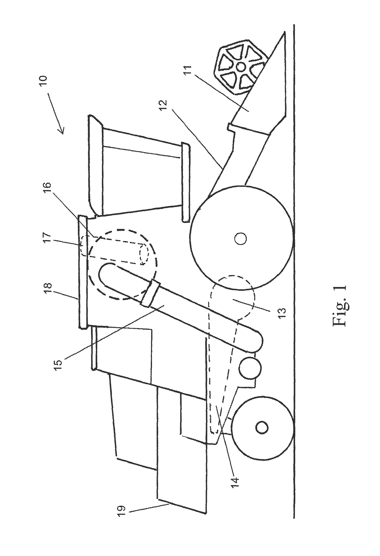 Chain guide for paddle-type conveyor