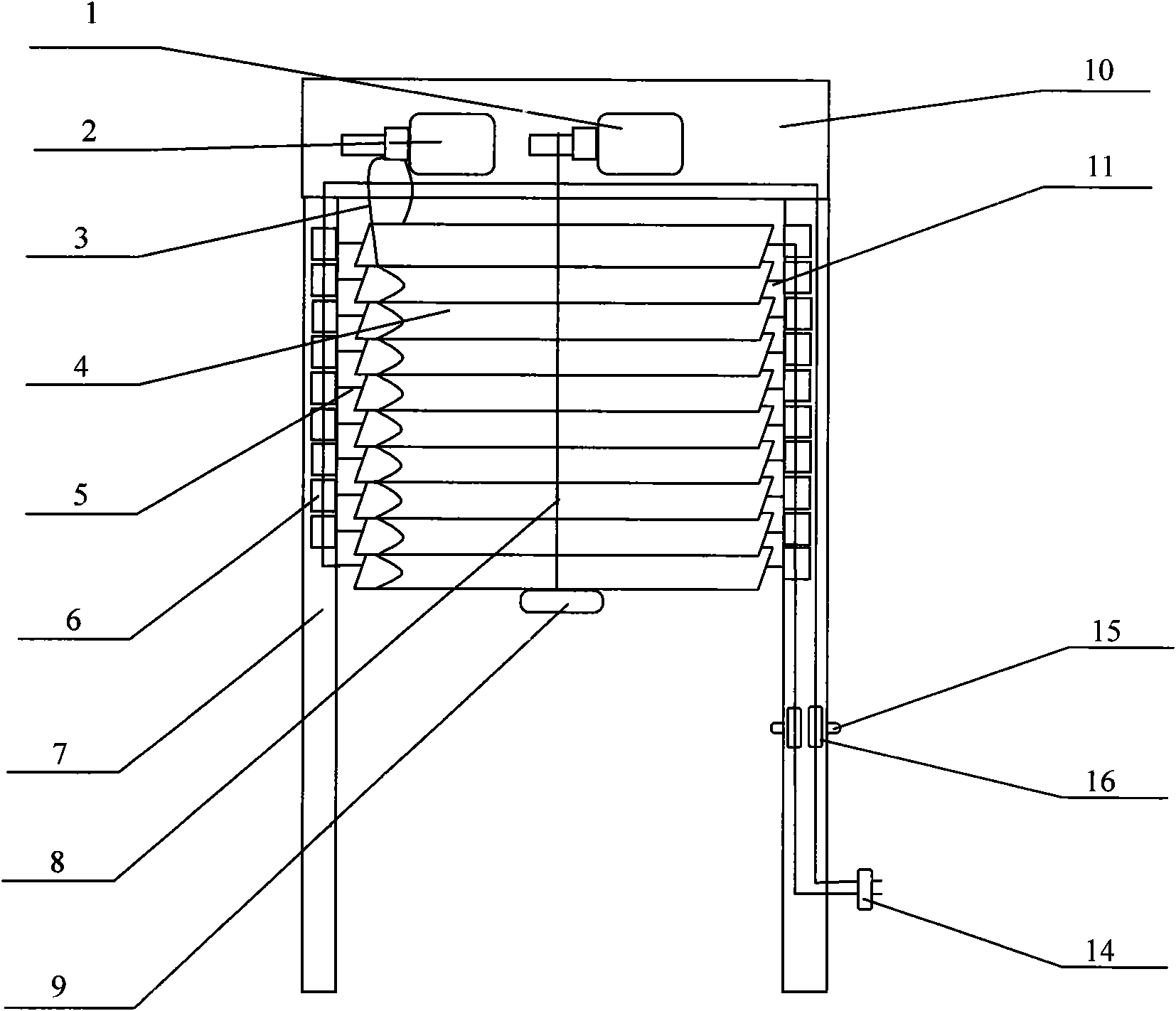 Retractable light-tracing solar shutter