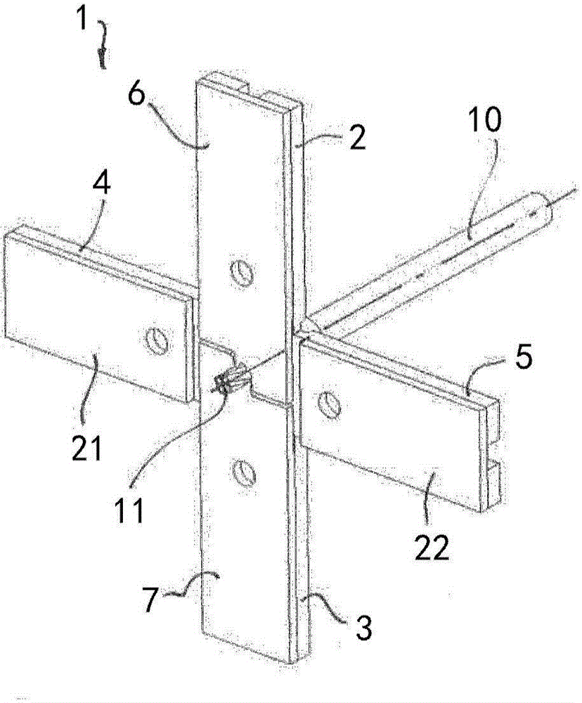 Cable processing apparatus and method for removing a screening film from a screened multi-core round cable