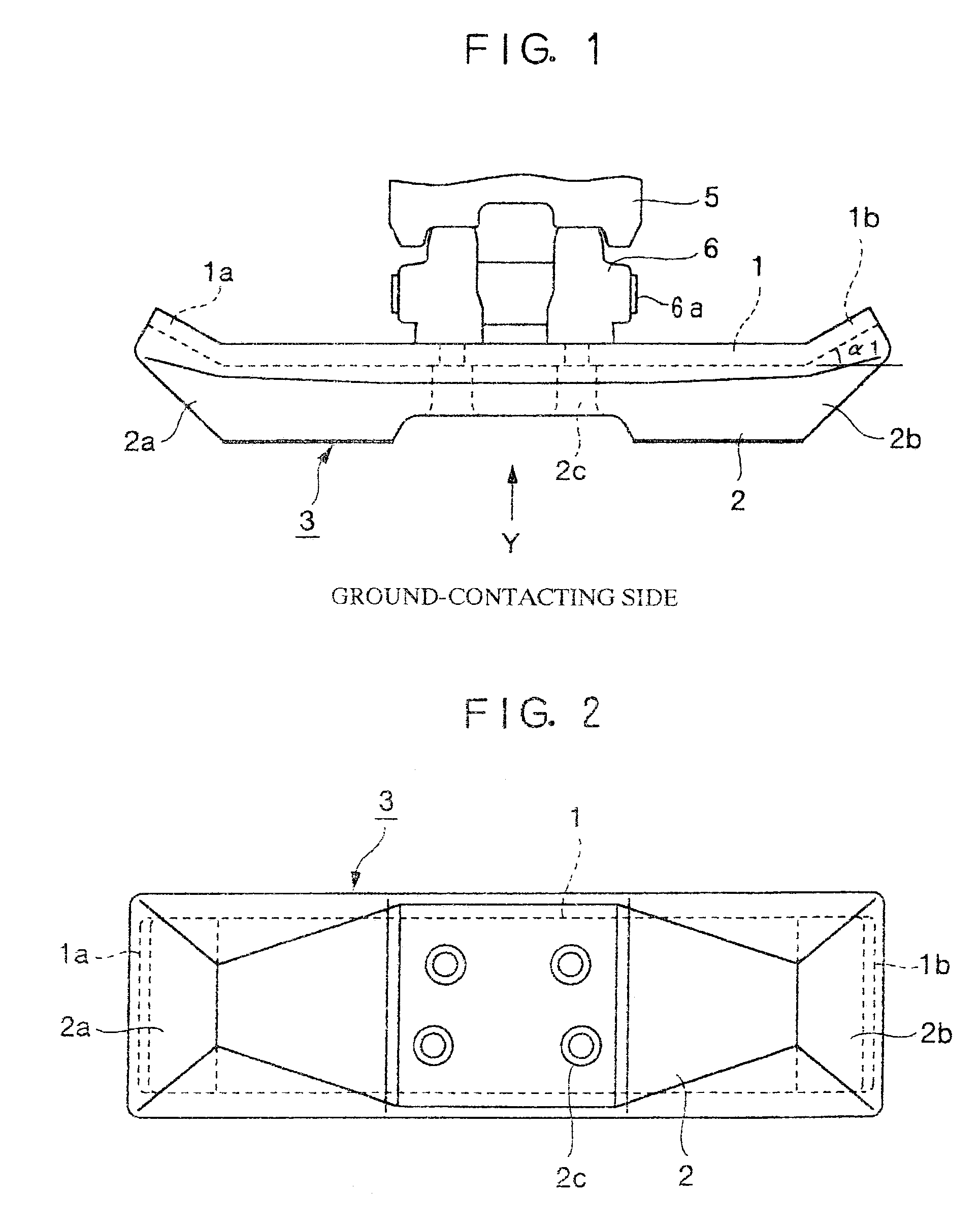 Elastic flat tread