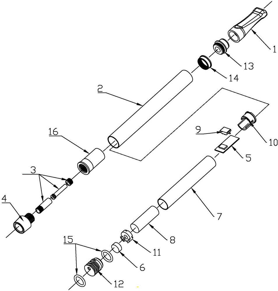 Cigarette holder capable of assisting user in quitting smoking with Bluetooth module and intelligent system