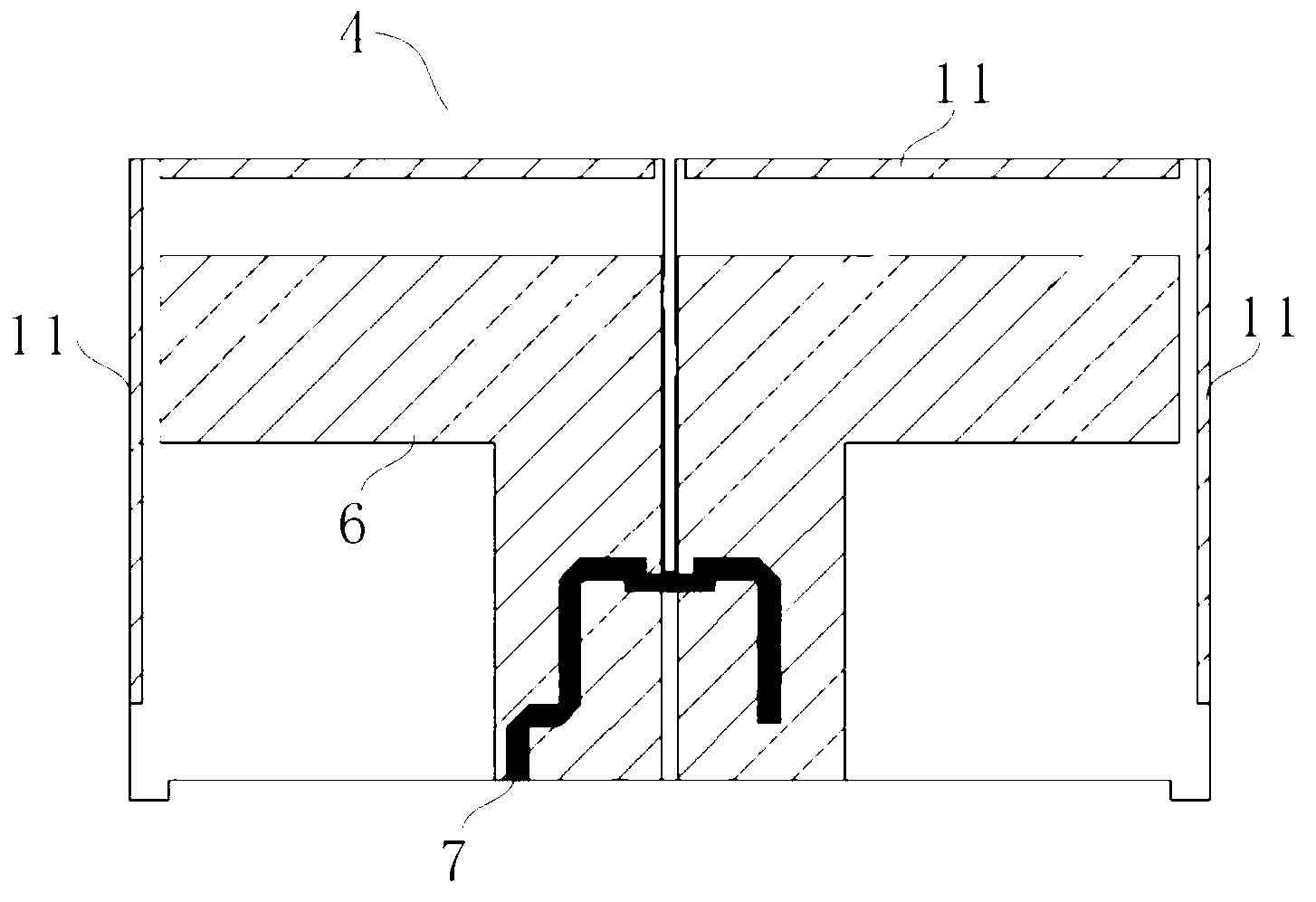 Broadband wide beam dual-polarization dipole antenna