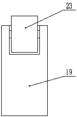 Fertilizer multi-stage crushing device for agriculture