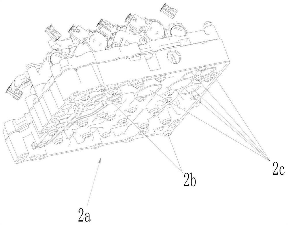 Automatic grabbing device for DCT gearbox valve body friction force