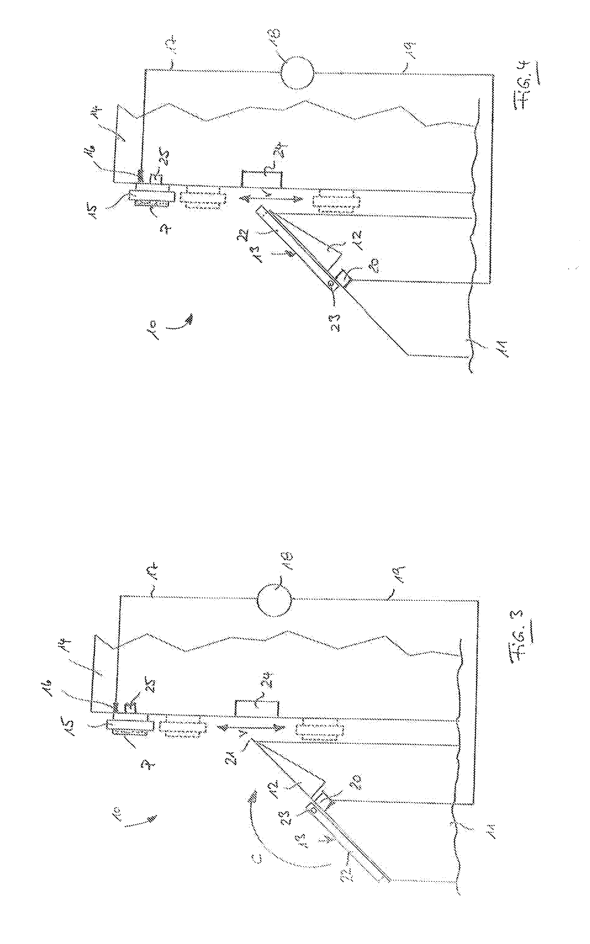 Microtome and method for controlling a safety device of a microtome