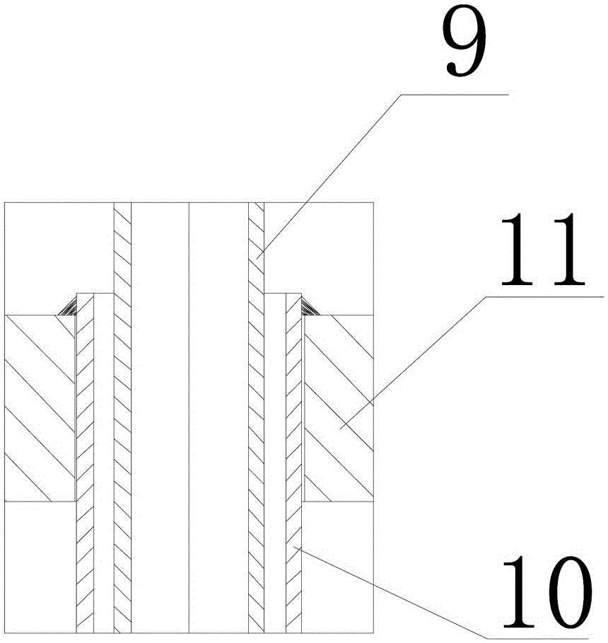 Novel industrial fluidized bed reactor adopting inorganic thermal superconducting technology