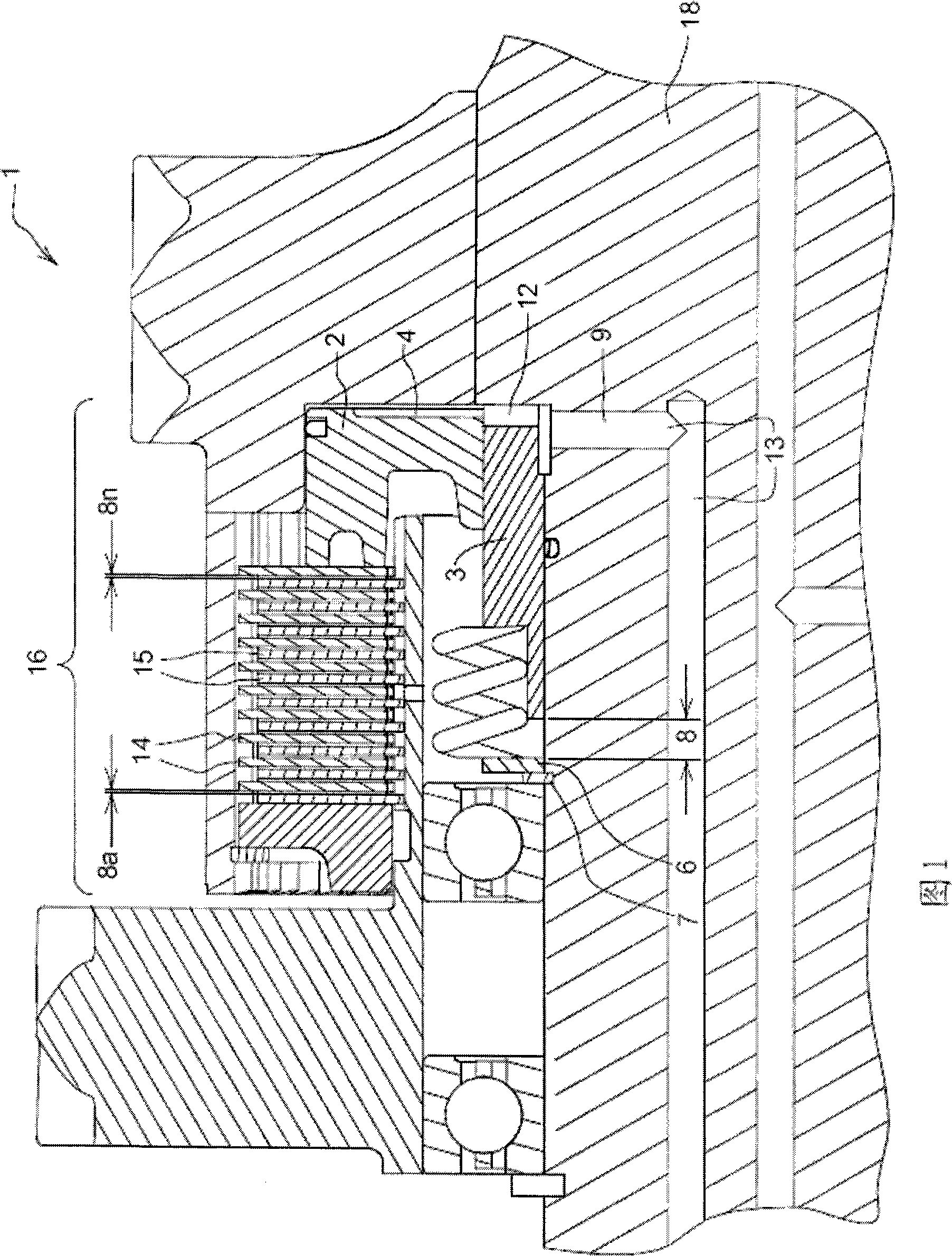 Powershift transmission clutch system with a predetermined running clearance