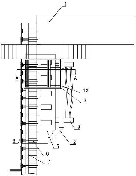 Automatic straightening device of reed