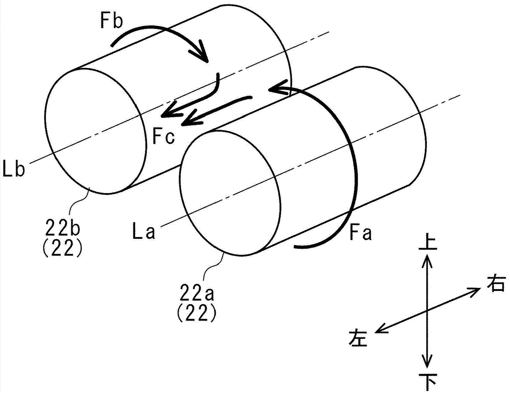 Yarn traction device