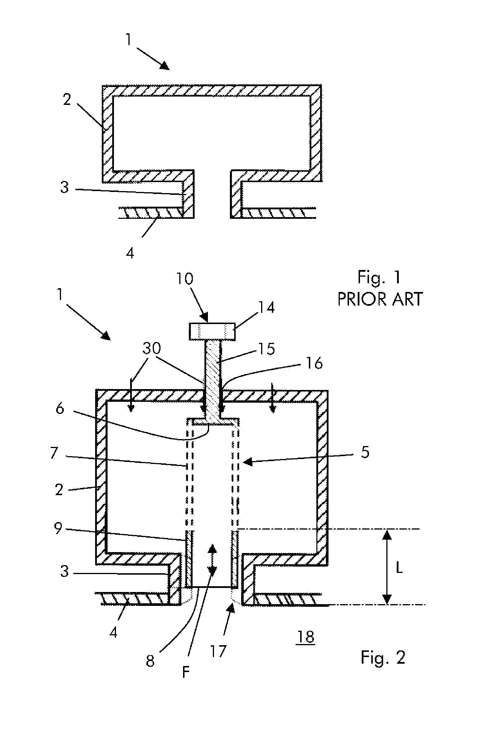 Helmholtz damper and method for regulating the resonance frequency of a helmholtz damper