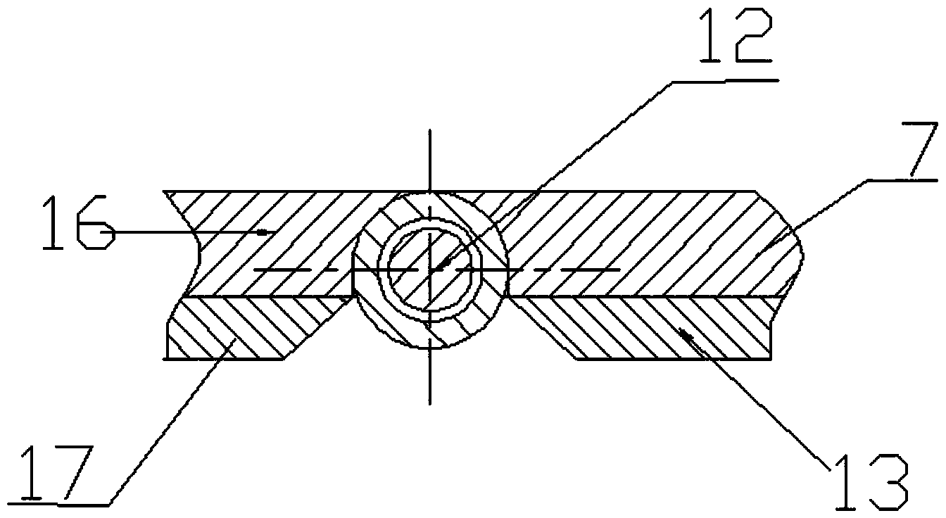 Automatic feeding tank