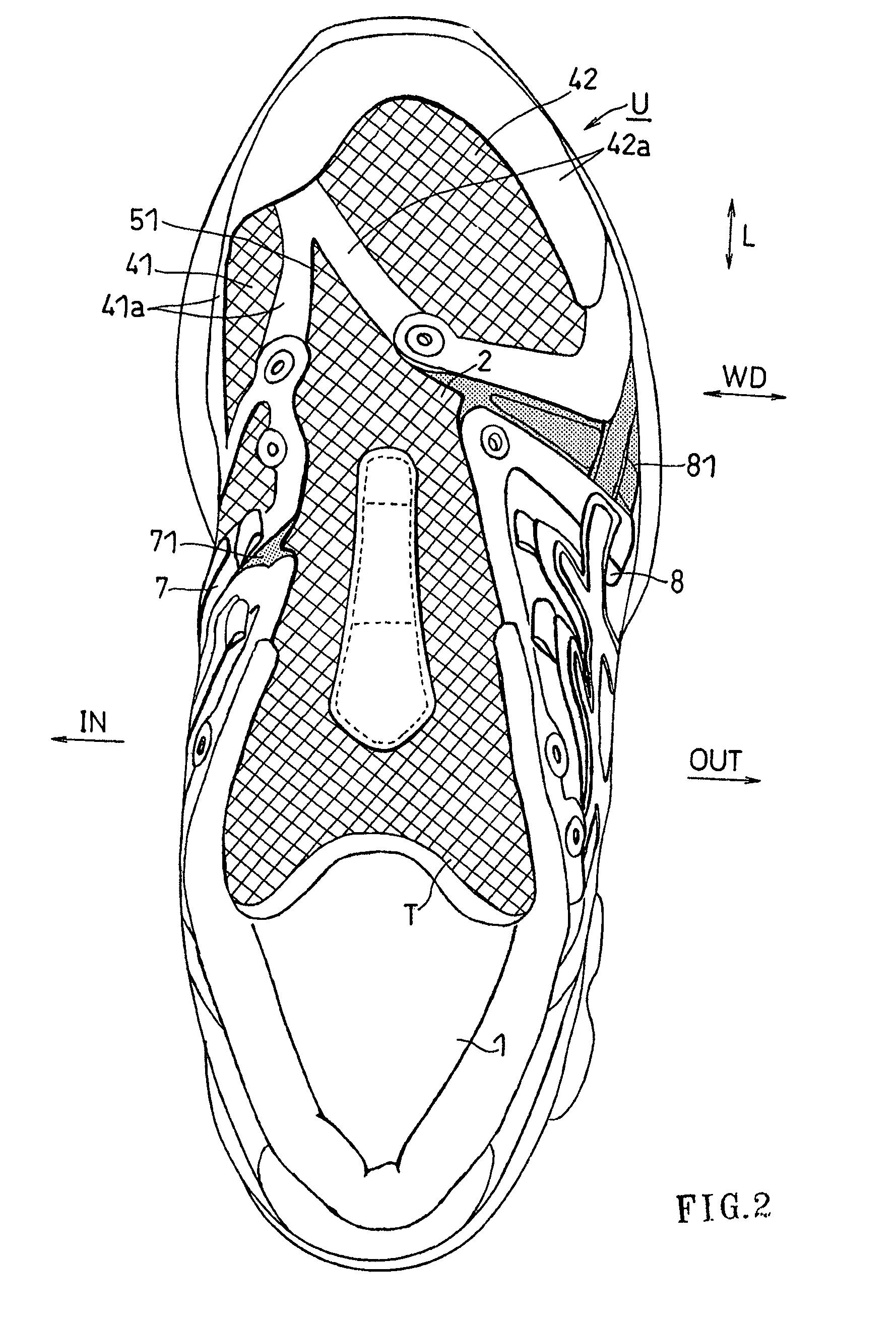 Sports shoes having upper part with improved fitting property