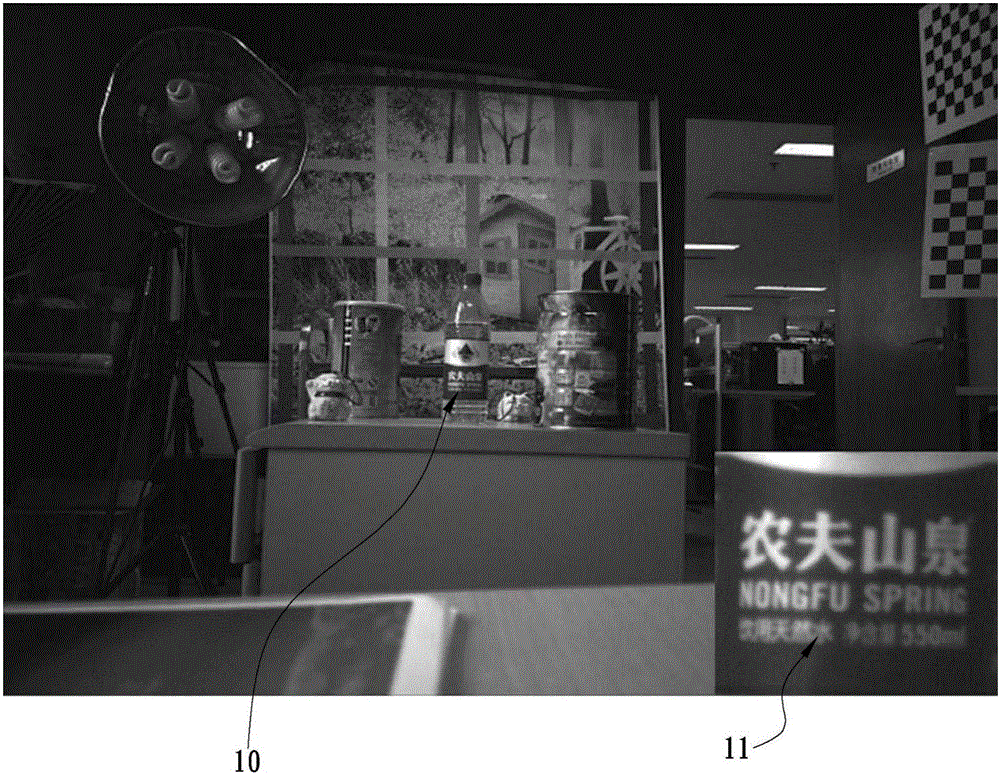 Method for realizing zooming through wide-angle photographing component and long-focus photographing component