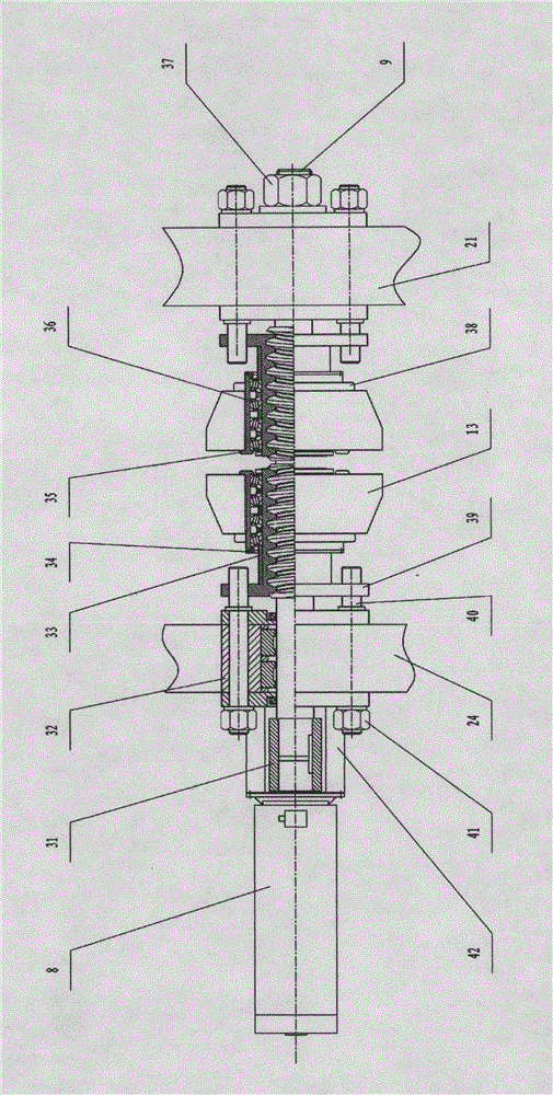 Roll-seam adjustable flexible roll bending forming device