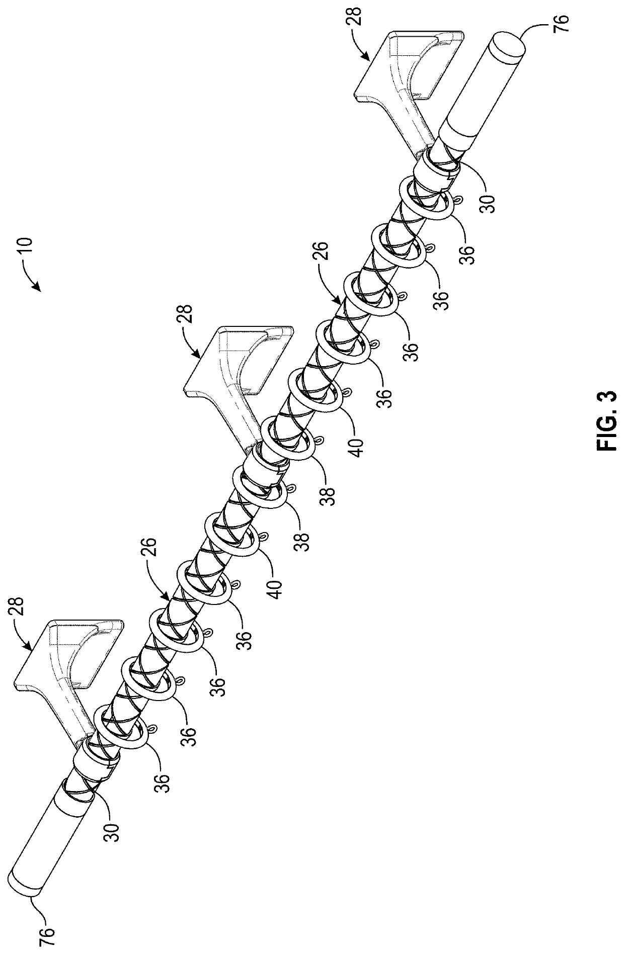 Drapery center transmission lug coupler