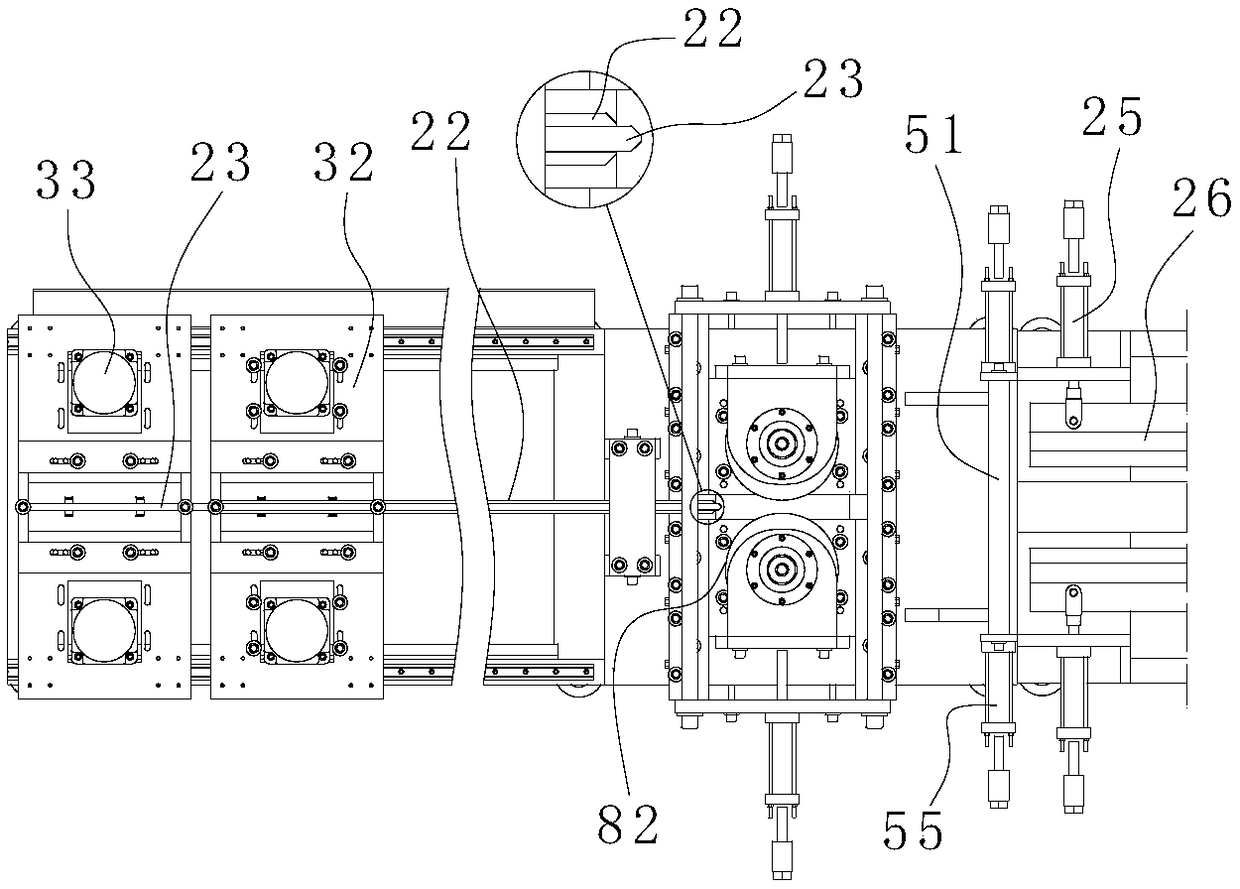 Core-pulling pipe embosser and split-type mold core set