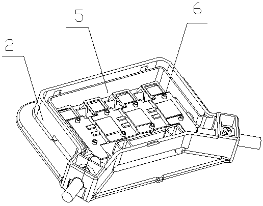 Fully glued photovoltaic junction box with ventilation on three sides of the bottom and internal diodes inverted and suspended