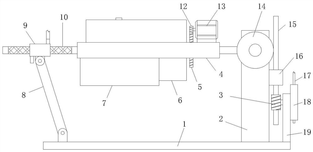 A high-efficiency pickling device for black pork processing