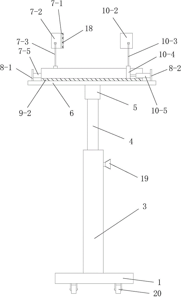 Self-adjusting device for air supply direction of air pipe