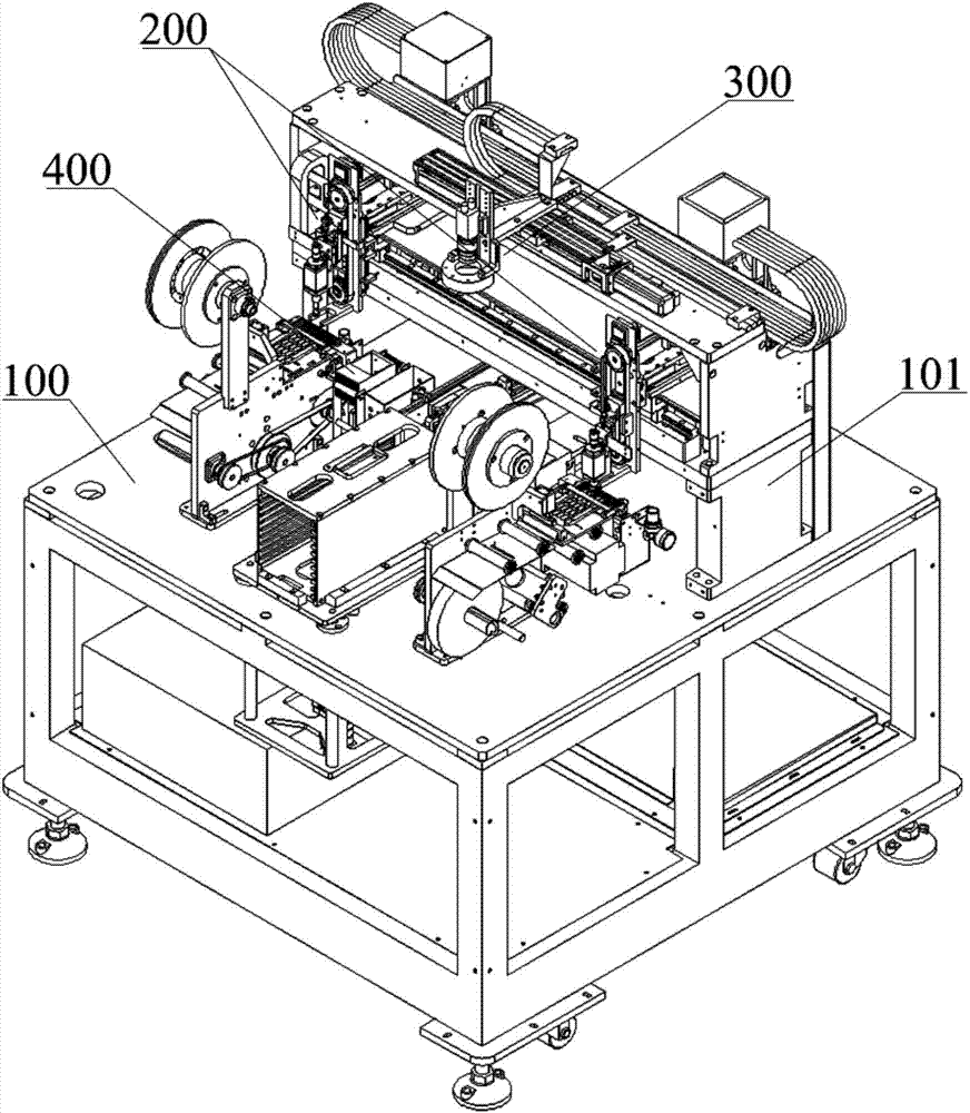 High-precision double-head labelling machine