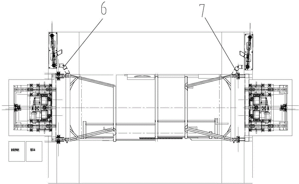 Automatic overturning device applied to tank container