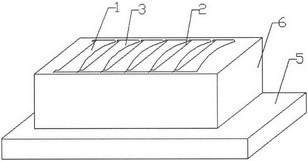 Vertical pouring structure for mass production of well lids