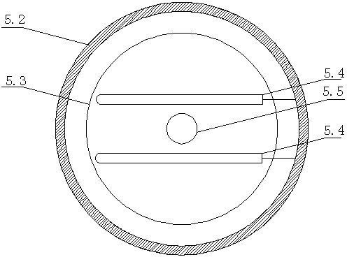 Device and method for photo-catalytically degrading phenol-containing wastewater