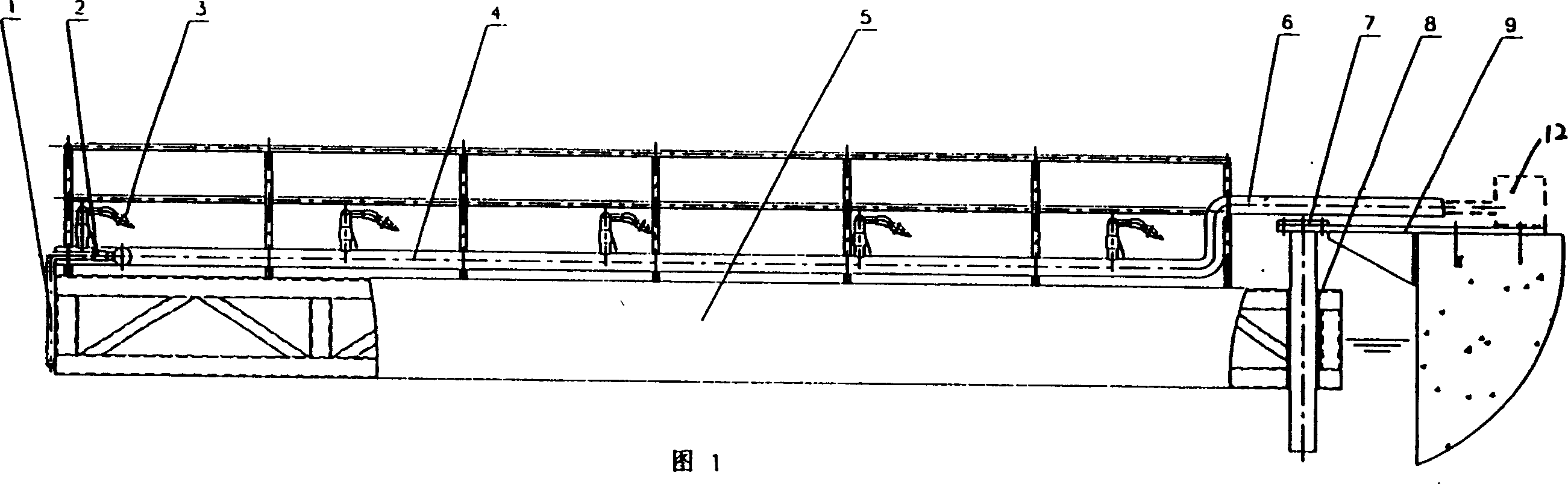 River channel floater interception cleaning apparatus