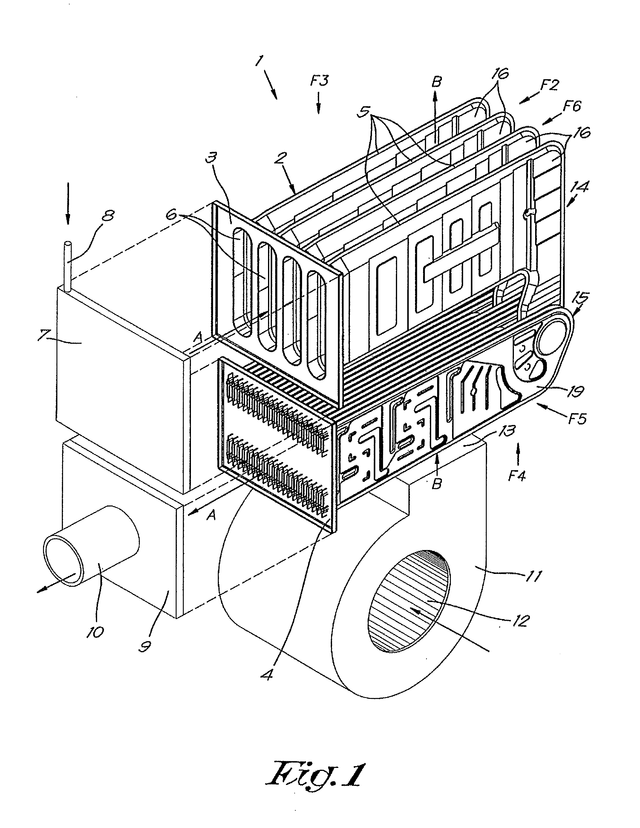 Heat exchanger for a high efficiency hot air heating appliance and heating appliance equipped therewith