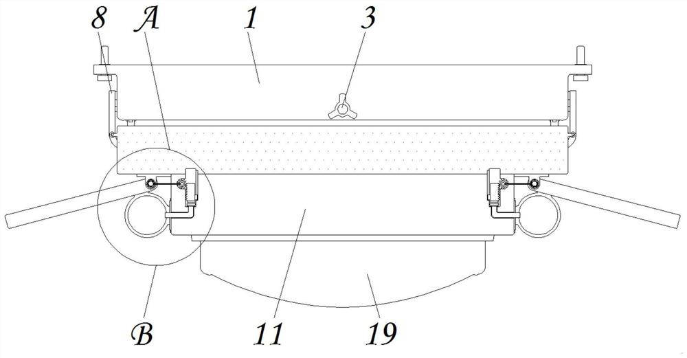 Anti-falling roadway lighting equipment with wide application range for coal mine treatment