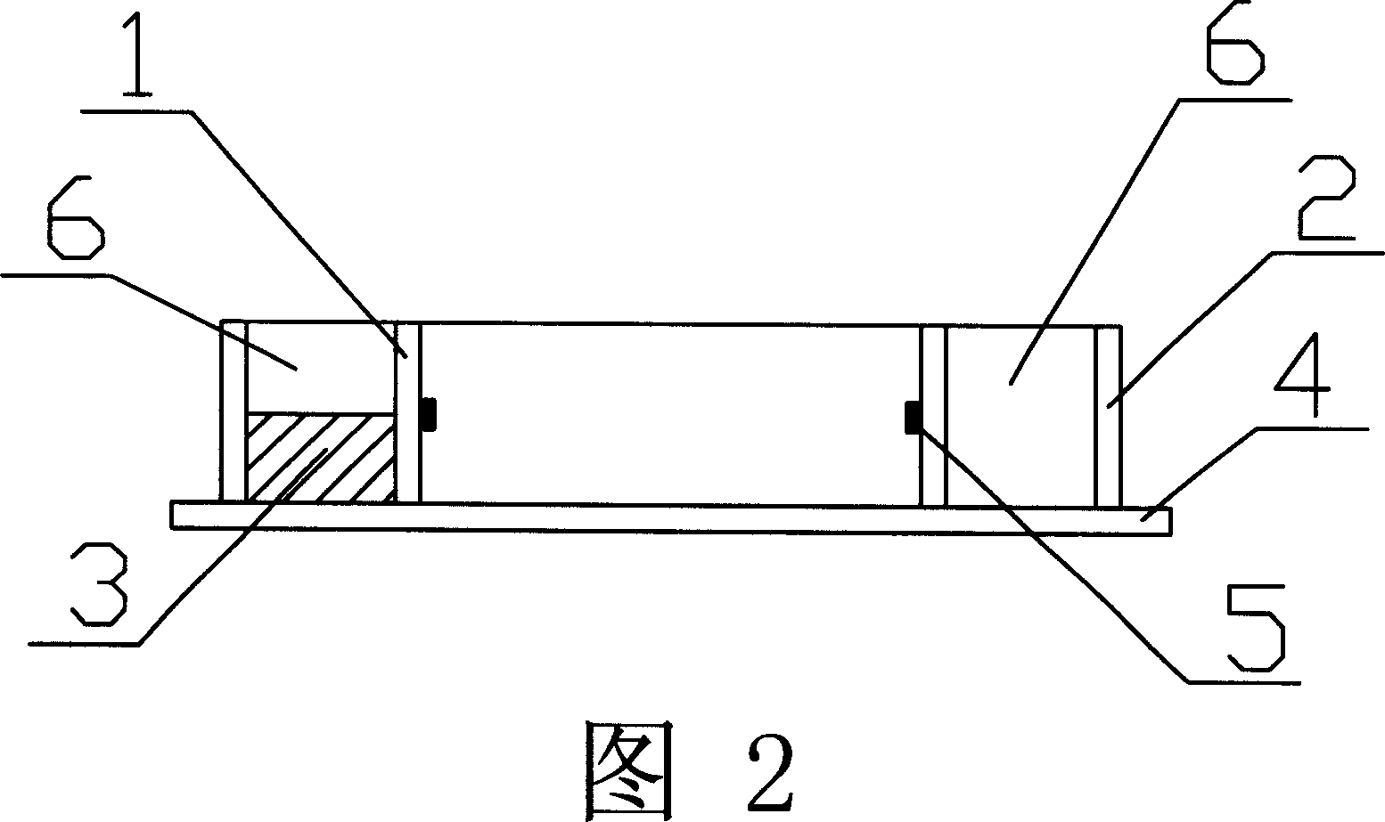 Cement base material anticracking testing device and testing method thereof