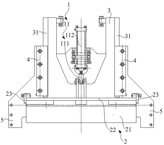 Steel distributing device and steel distributing method of multi-line straightener