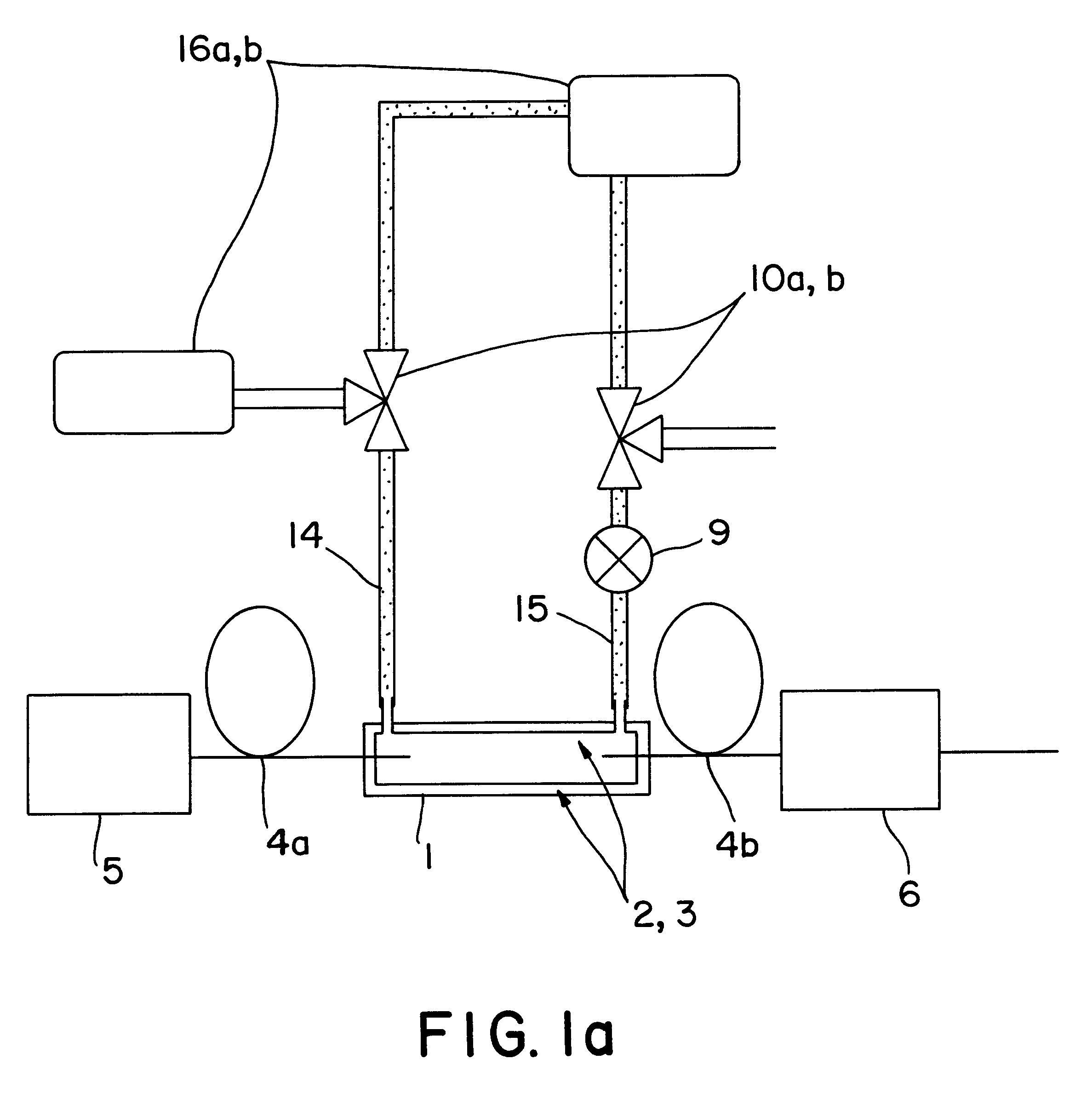 Hollow optical waveguide for trace analysis in aqueous solutions