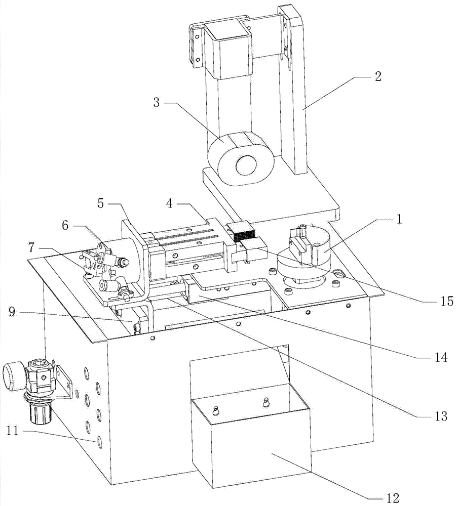 An automatic label tearing device and method